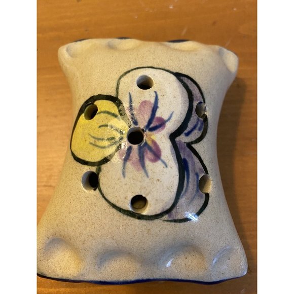 TB Pots Hand Painted Stoneware Pottery Art Flower Frog Pansy Pillow Vase - Picture 5 of 5